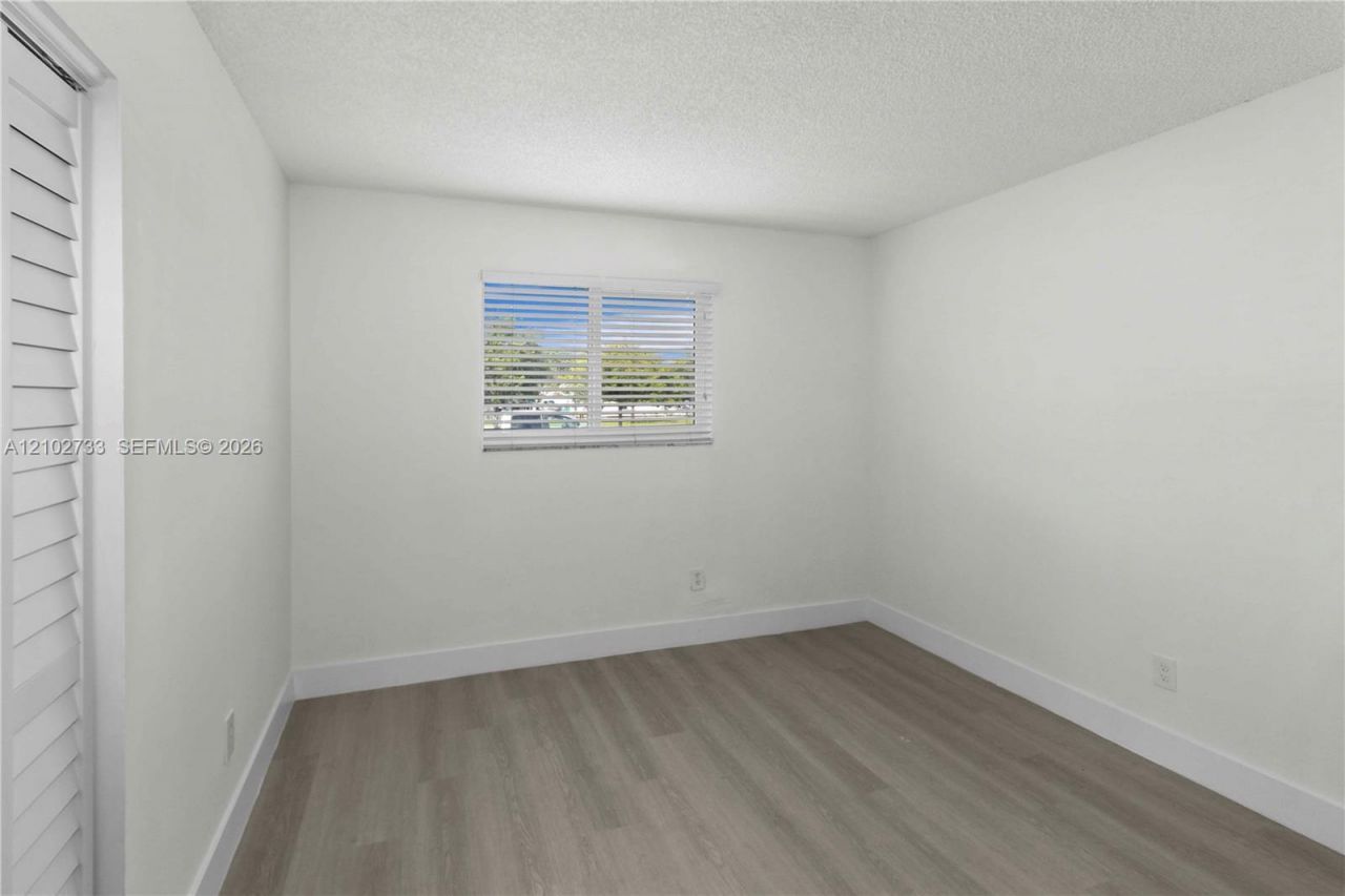 19411 SW 117th Ave , Miami, FL 33177 Photo