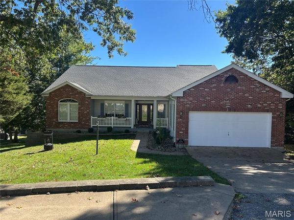 9698 W Vista Drive, Hillsboro, MO 63050