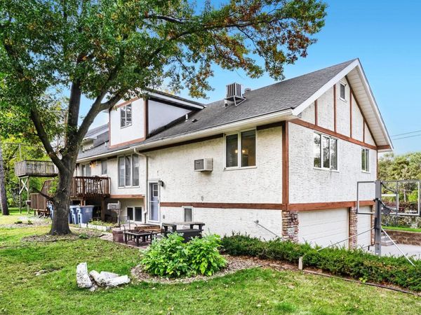 4565 Toledo Avenue N, Robbinsdale, MN 55422