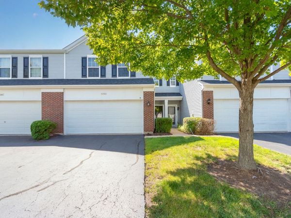 206 Barrett Drive, Unit D, Yorkville, IL 60560