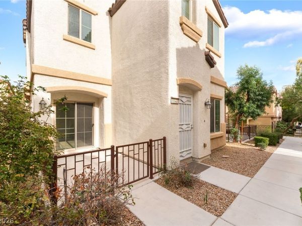 8941 Glass Gallery Court, Las Vegas, NV 89149
