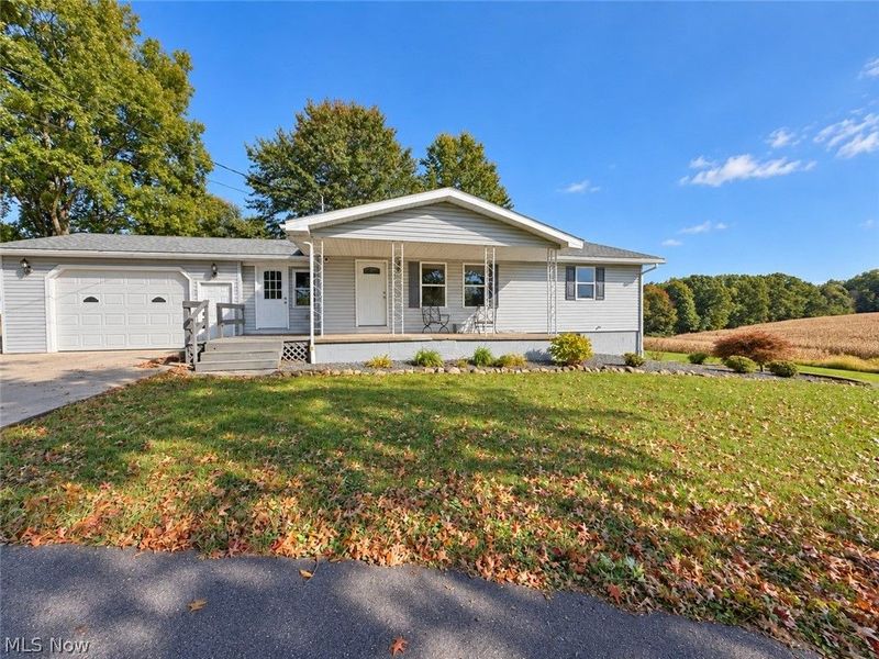 3236 N Pleasant Drive, East Palestine, OH 44413 Photo 2
