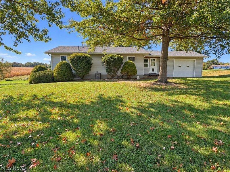 3236 N Pleasant Drive, East Palestine, OH 44413 Photo 4