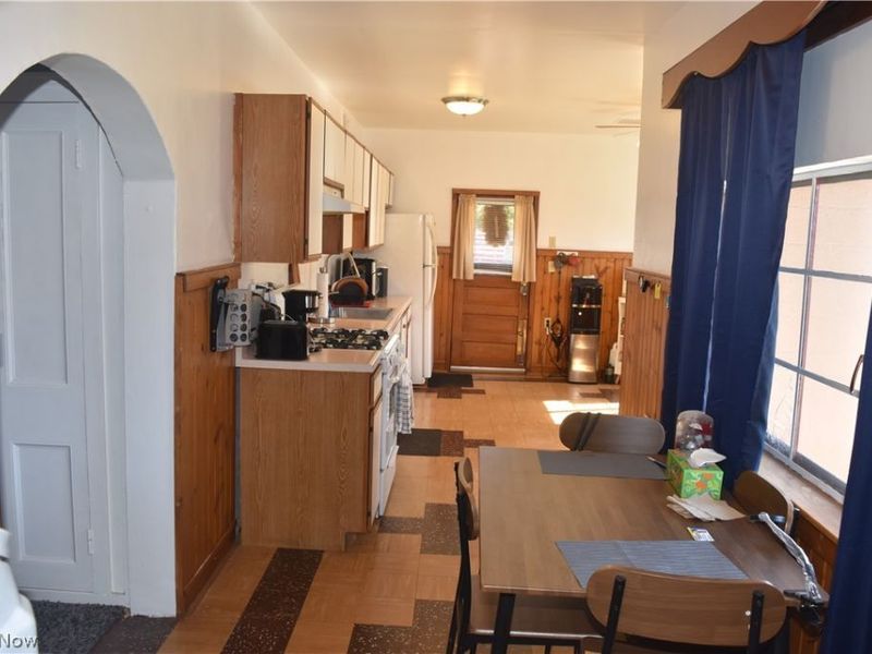 614 Columbus Avenue, Martins Ferry, OH 43935 Photo 3