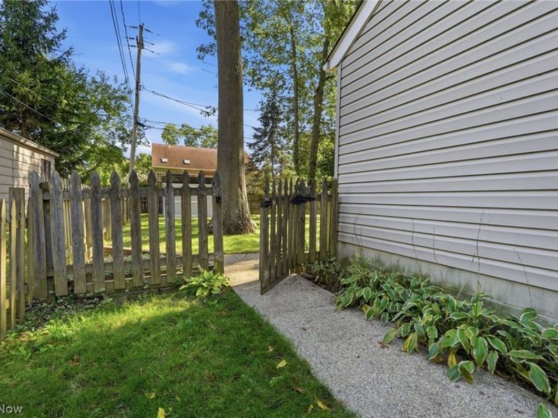 1831 Eaton Drive, Avon, OH 44011 Photo 10