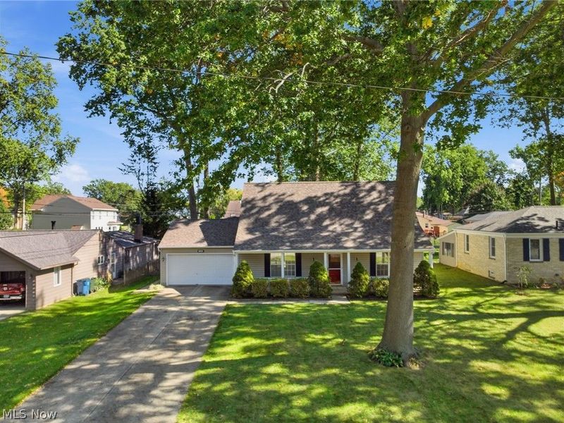 1831 Eaton Drive, Avon, OH 44011 Photo 2