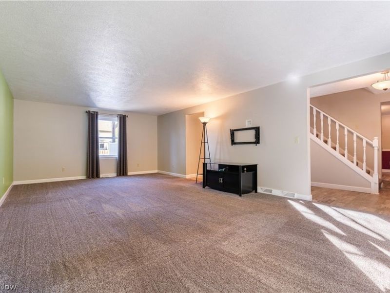493 Trelake Drive, Canal Fulton, OH 44614 Photo 5