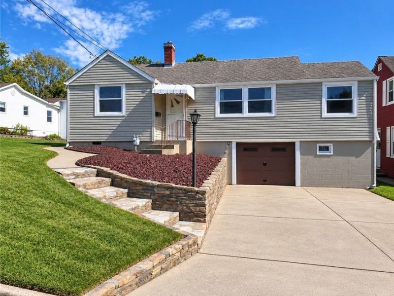 167 N Sugar Street, Saint Clairsville, OH 43950 Photo 2