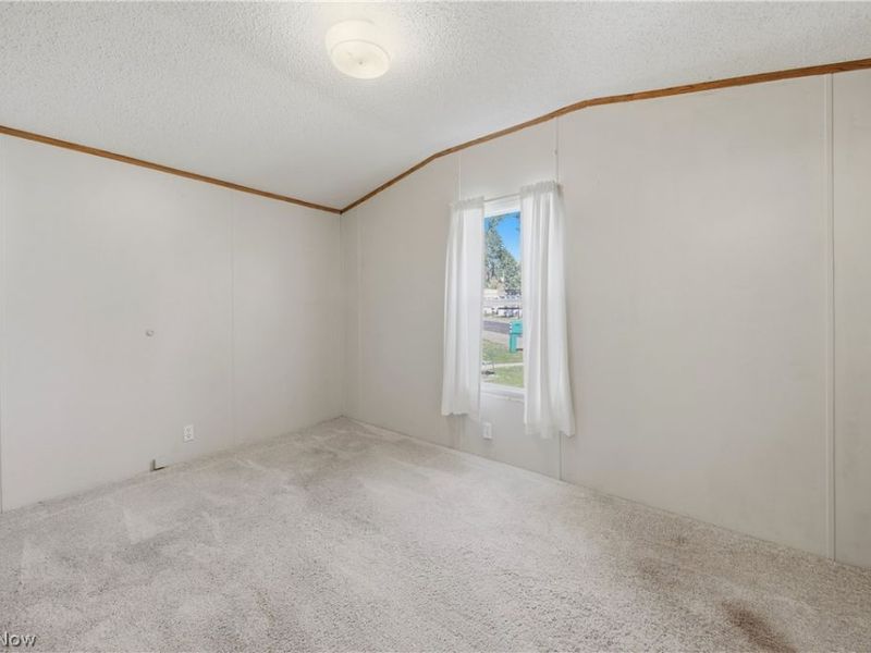 1233 Monterey Boulevard NW, North Canton, OH 44720 Photo 17