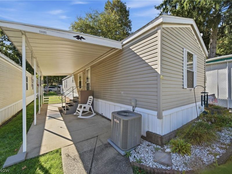 1233 Monterey Boulevard NW, North Canton, OH 44720 Photo 19