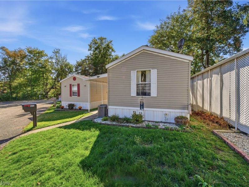 1233 Monterey Boulevard NW, North Canton, OH 44720 Photo 24
