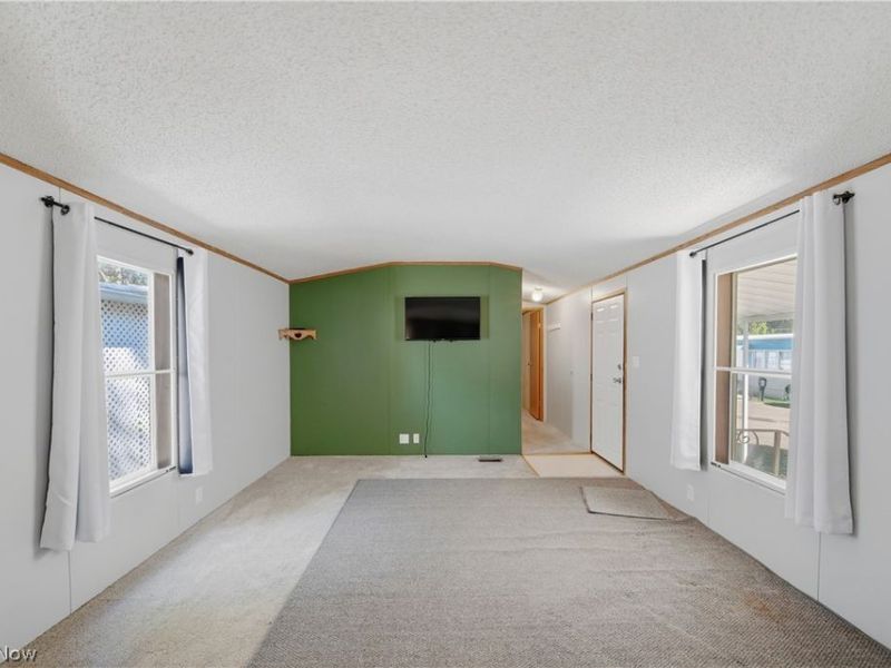 1233 Monterey Boulevard NW, North Canton, OH 44720 Photo 3