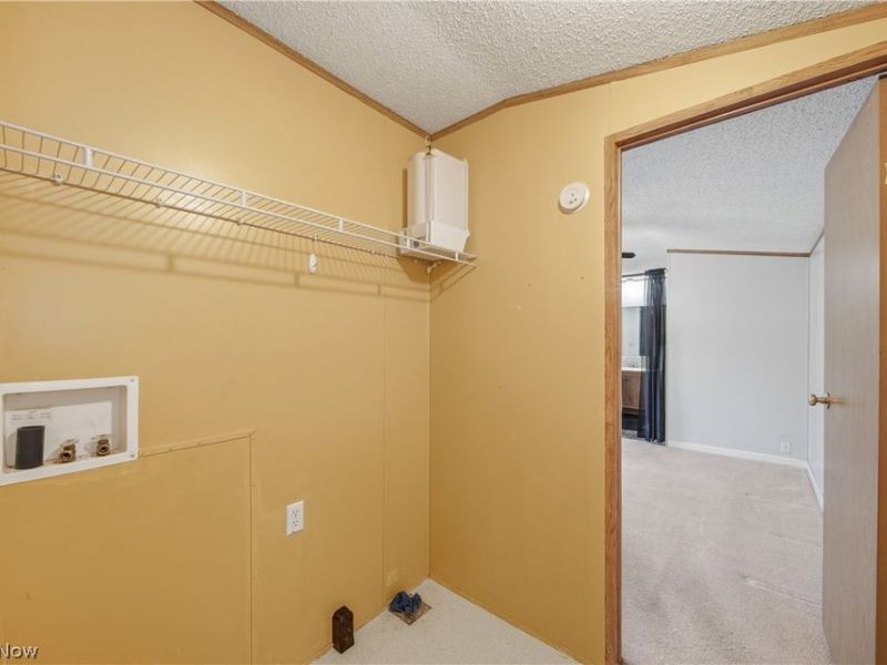 1233 Monterey Boulevard NW, North Canton, OH 44720 Photo 8