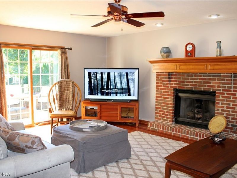 1938 Fairway Drive, Uniontown, OH 44685 Photo 12