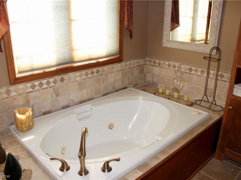 1938 Fairway Drive, Uniontown, OH 44685 Photo 16
