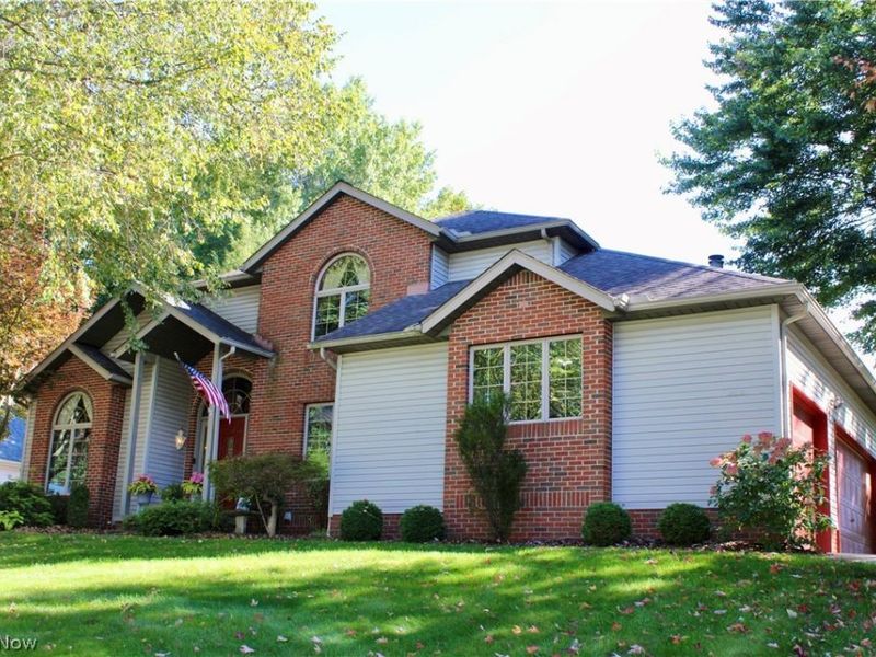 1938 Fairway Drive, Uniontown, OH 44685 Photo 2