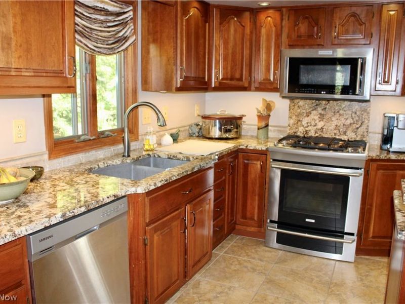 1938 Fairway Drive, Uniontown, OH 44685 Photo 6