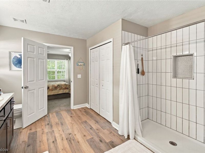 208 Lavender Lane, Madison, OH 44057 Photo 17