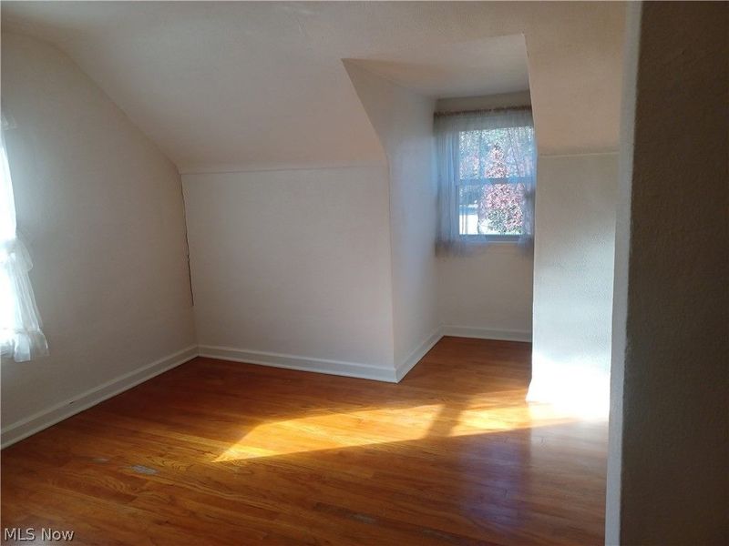 937 Mathews, Youngstown, OH 44512 Photo 11