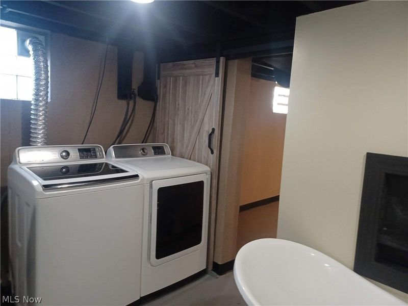 937 Mathews, Youngstown, OH 44512 Photo 30
