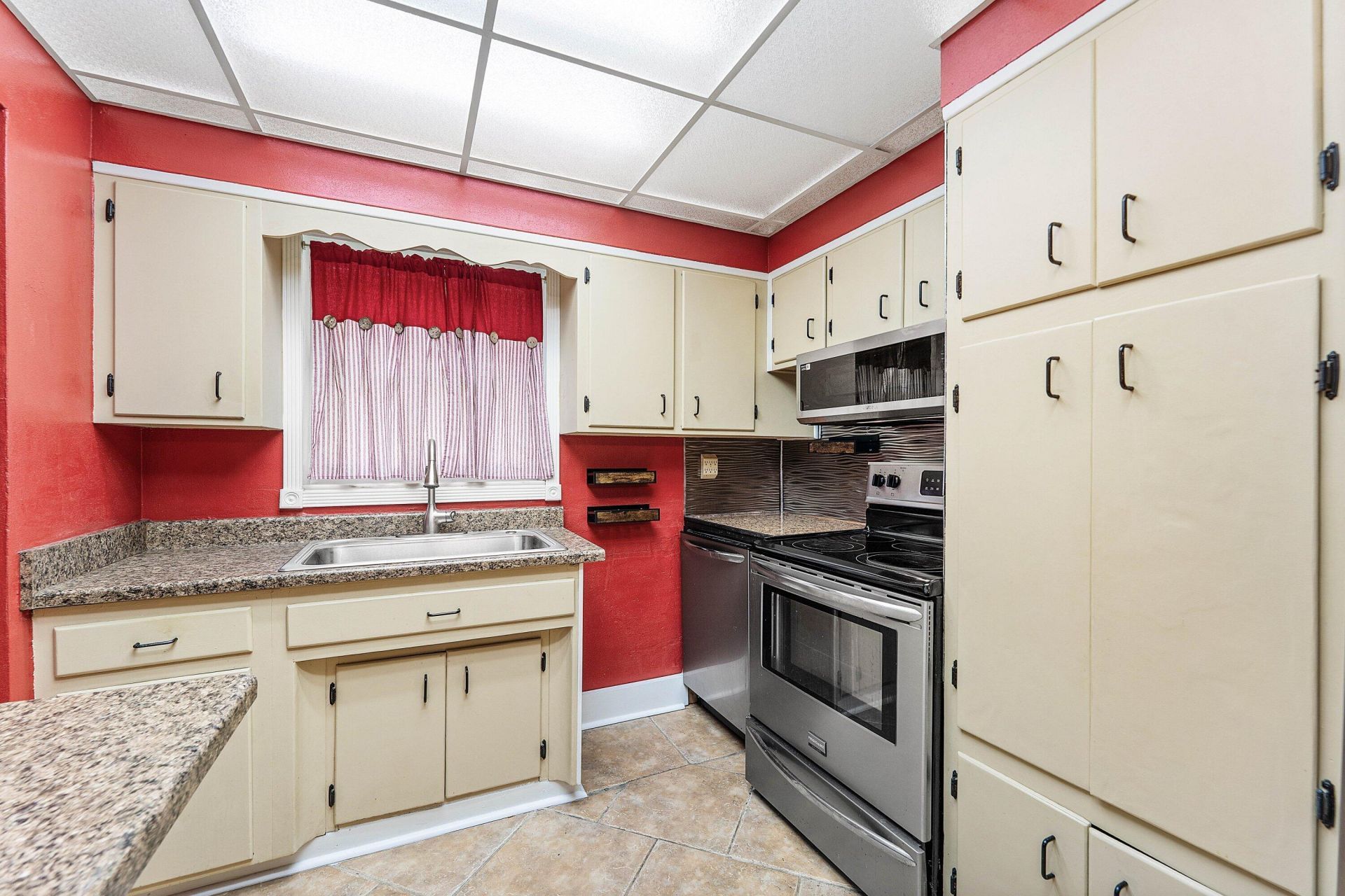 740 Caroline Avenue, West Palm Beach, FL 33413 Photo