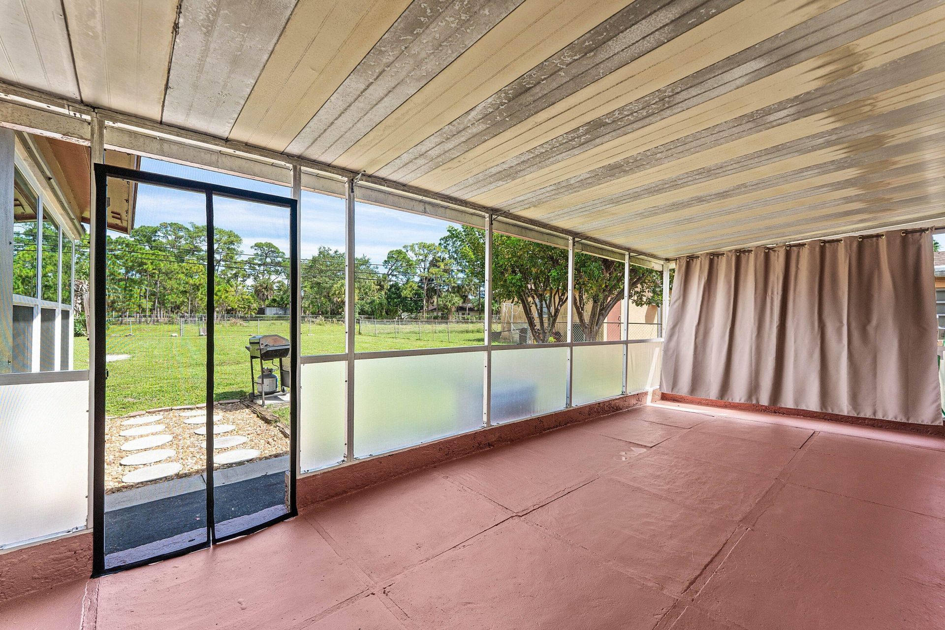 740 Caroline Avenue, West Palm Beach, FL 33413 Photo