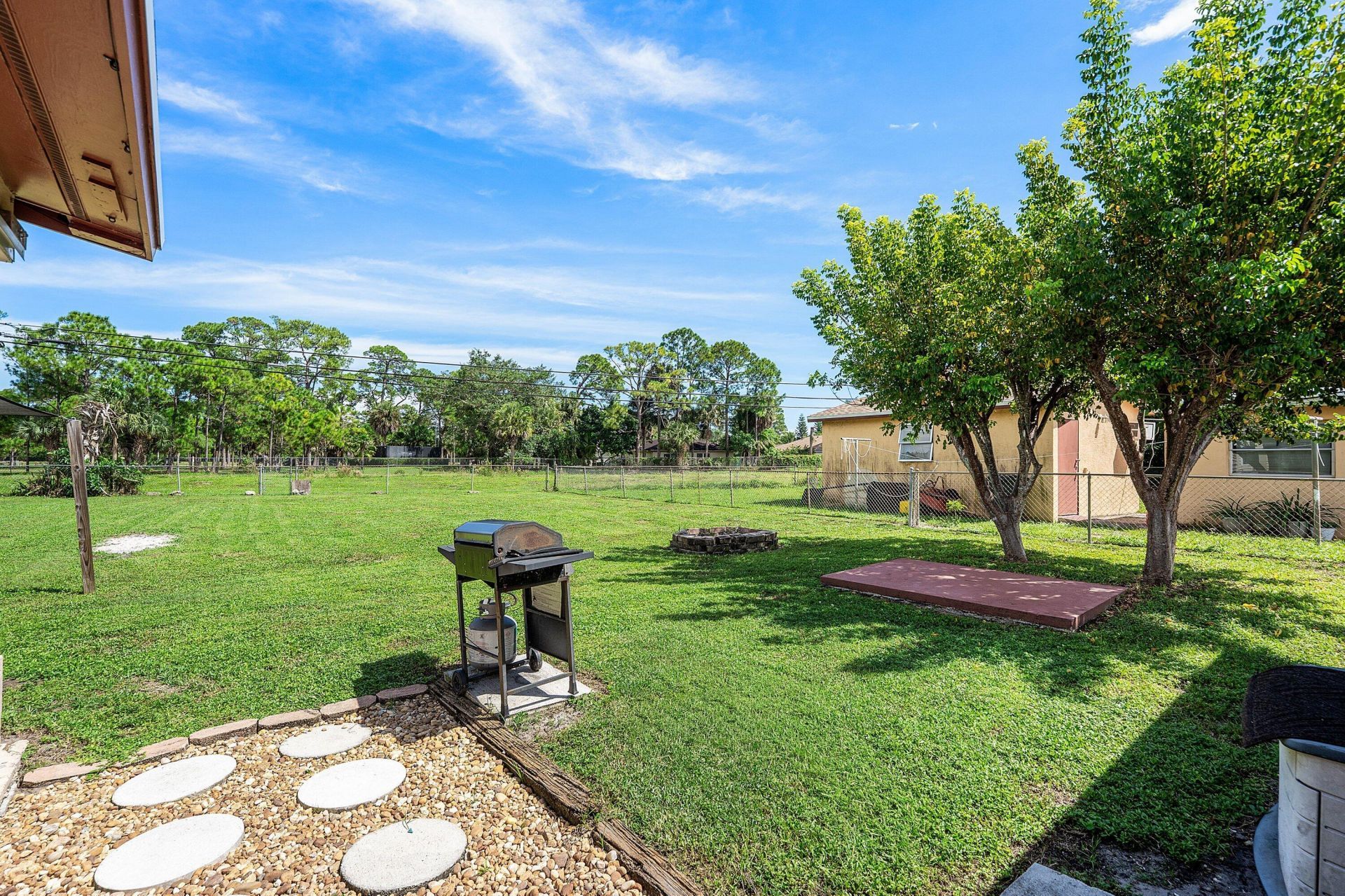 740 Caroline Avenue, West Palm Beach, FL 33413 Photo