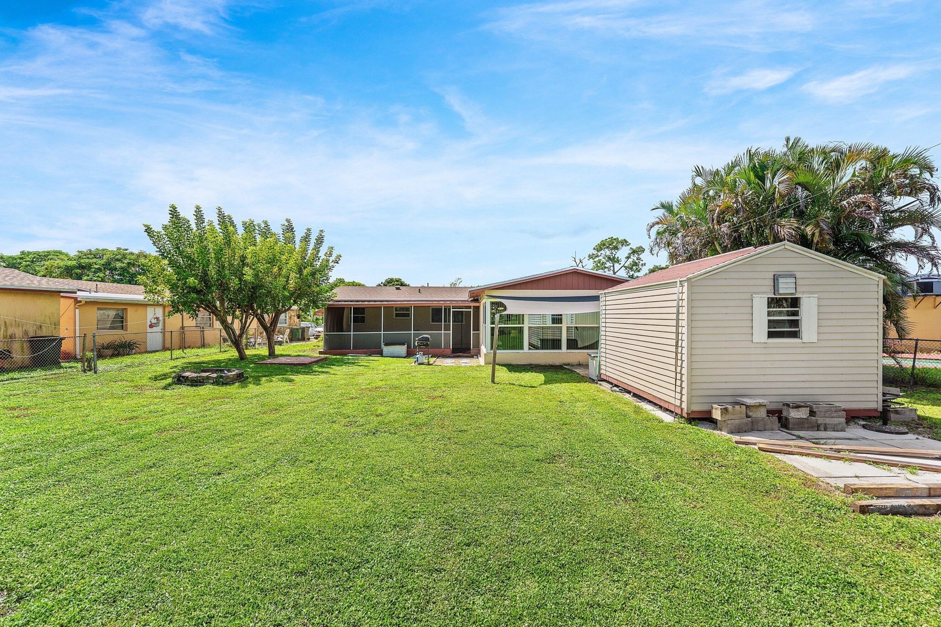 740 Caroline Avenue, West Palm Beach, FL 33413 Photo