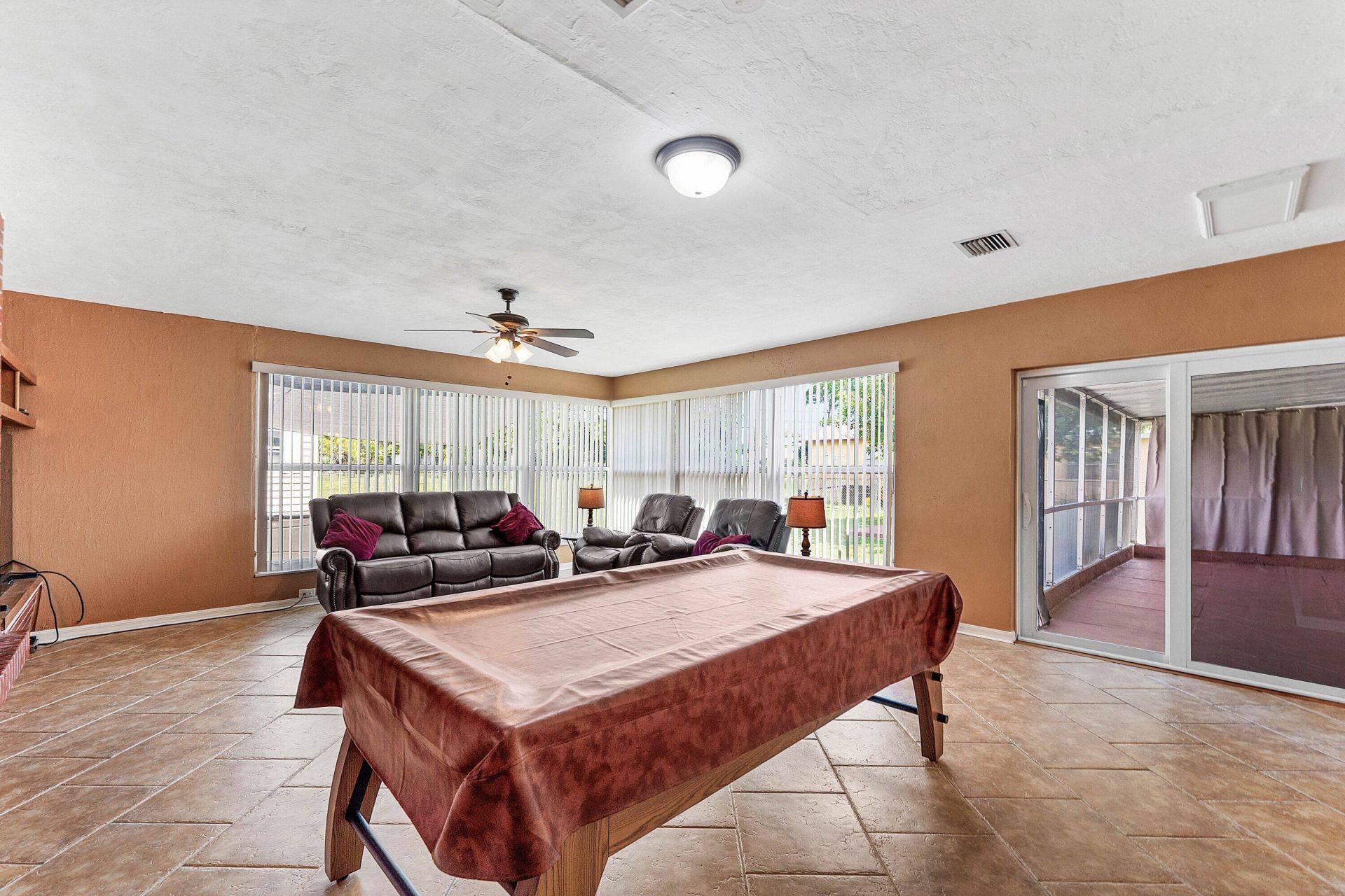 740 Caroline Avenue, West Palm Beach, FL 33413 Photo