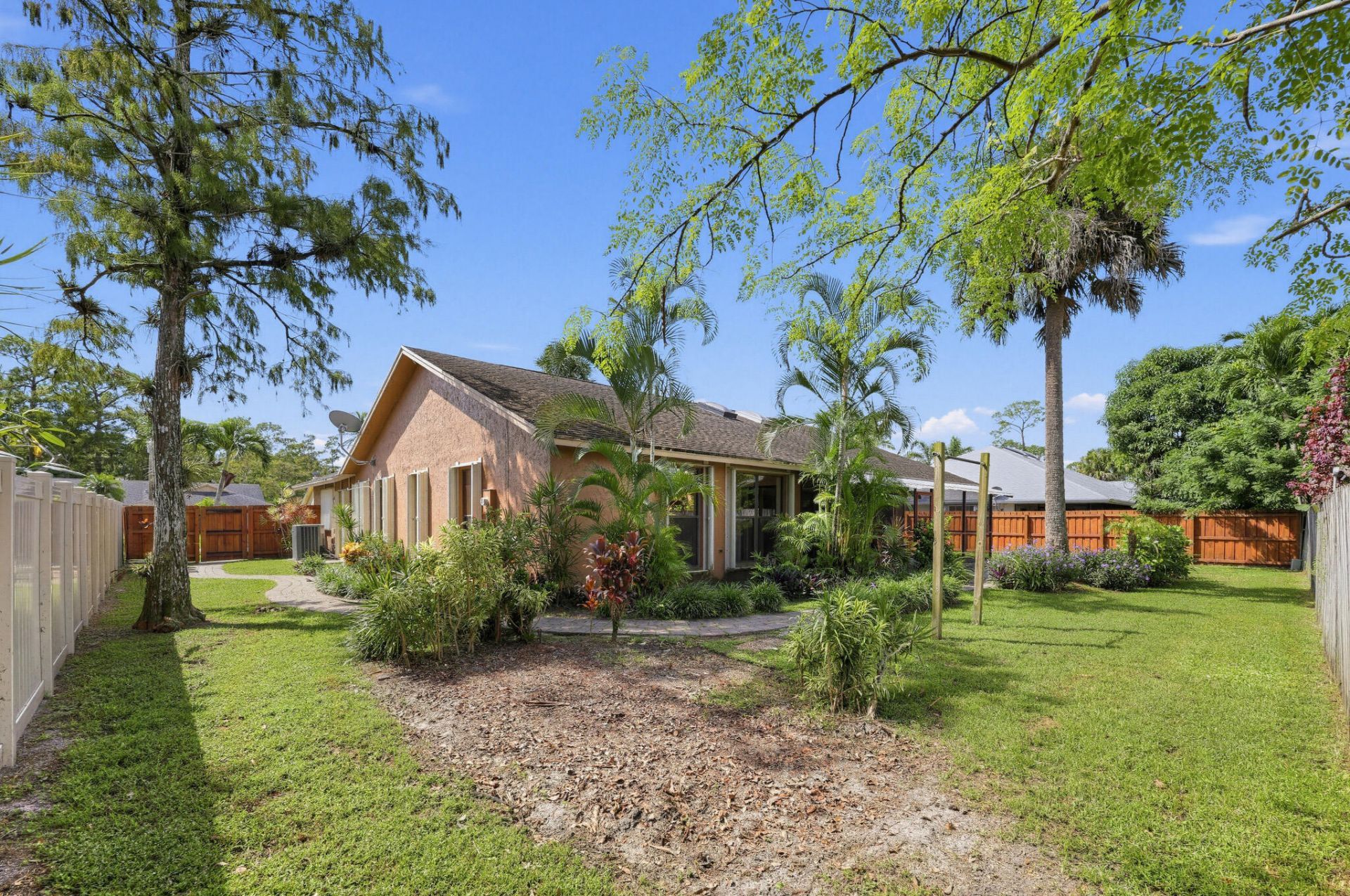 835 Ivy Drive, Wellington, FL 33414 Photo