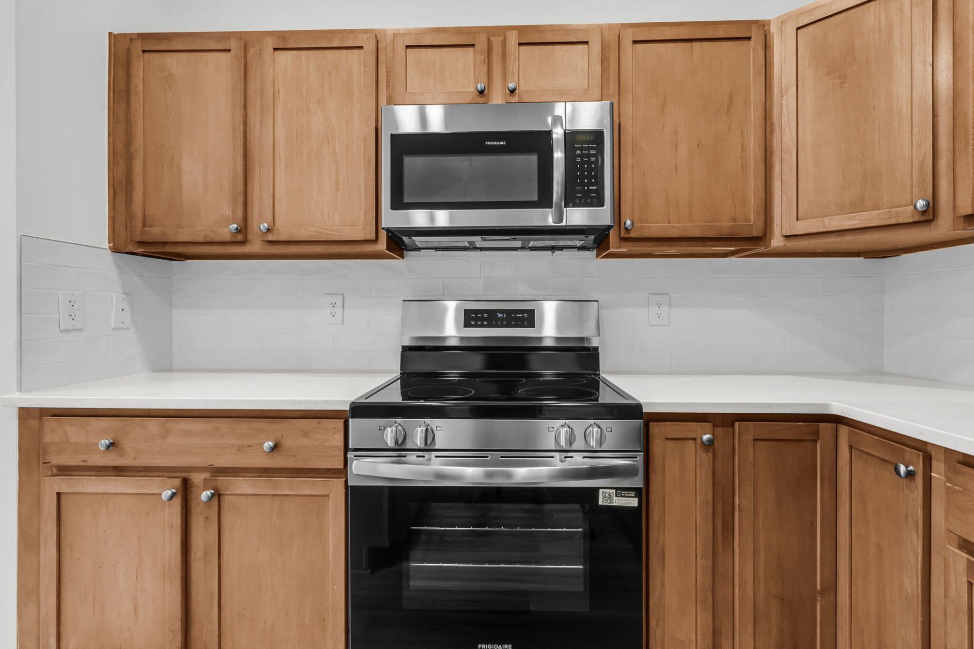 717 Hemingway Circle Photo 8