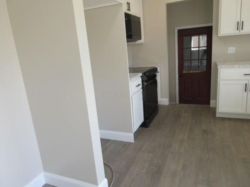 2740 Village Drive, Zanesville, OH 43701 Photo 11