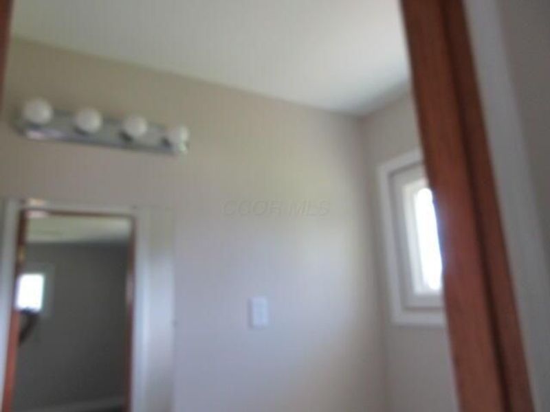 2740 Village Drive, Zanesville, OH 43701 Photo 30