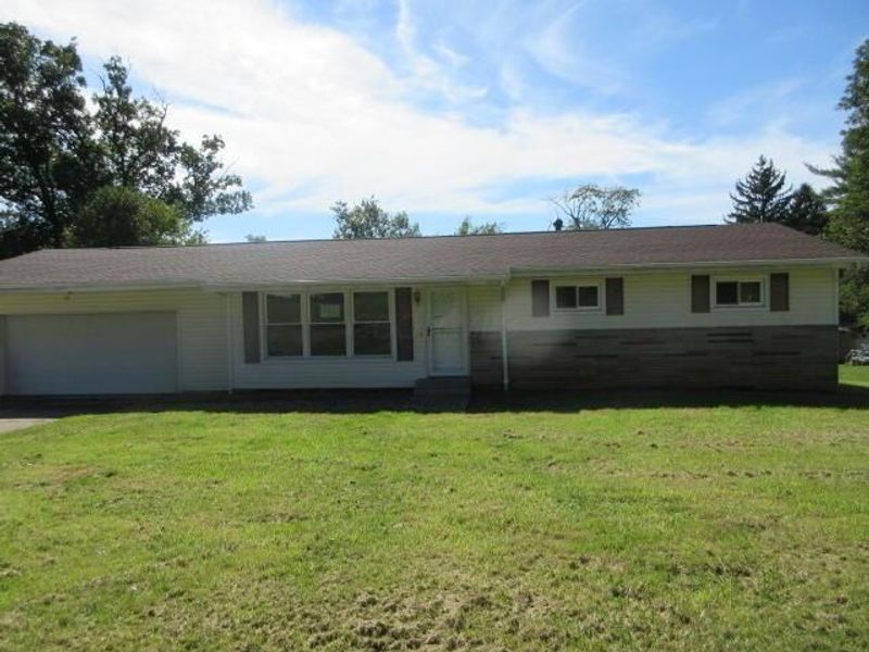 2740 Village Drive, Zanesville, OH 43701 Photo 33