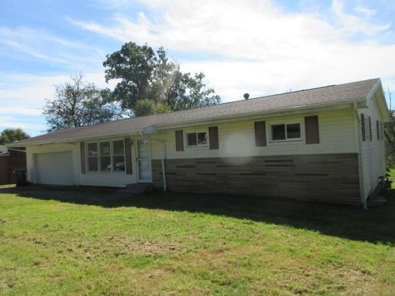 2740 Village Drive, Zanesville, OH 43701 Photo 35