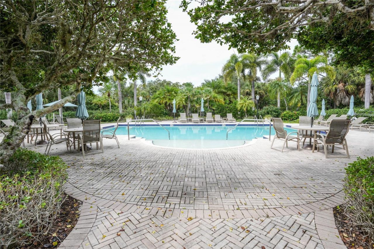 7475 Botanica Parkway, Unit 201BD1, Sarasota, FL 34238 Photo