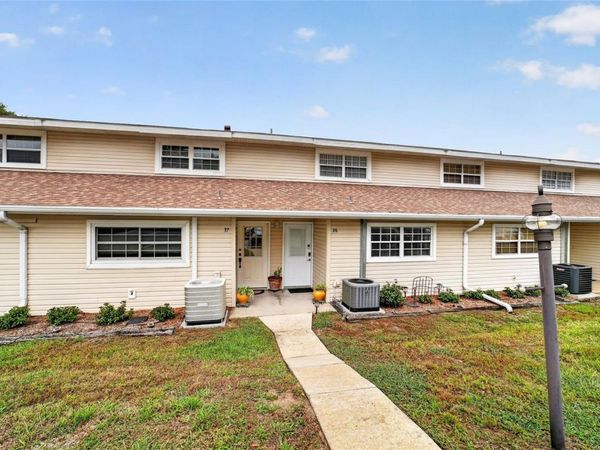 11001 SE SUNSET HARBOR ROAD , Unit E36, SUMMERFIELD, FL 34491