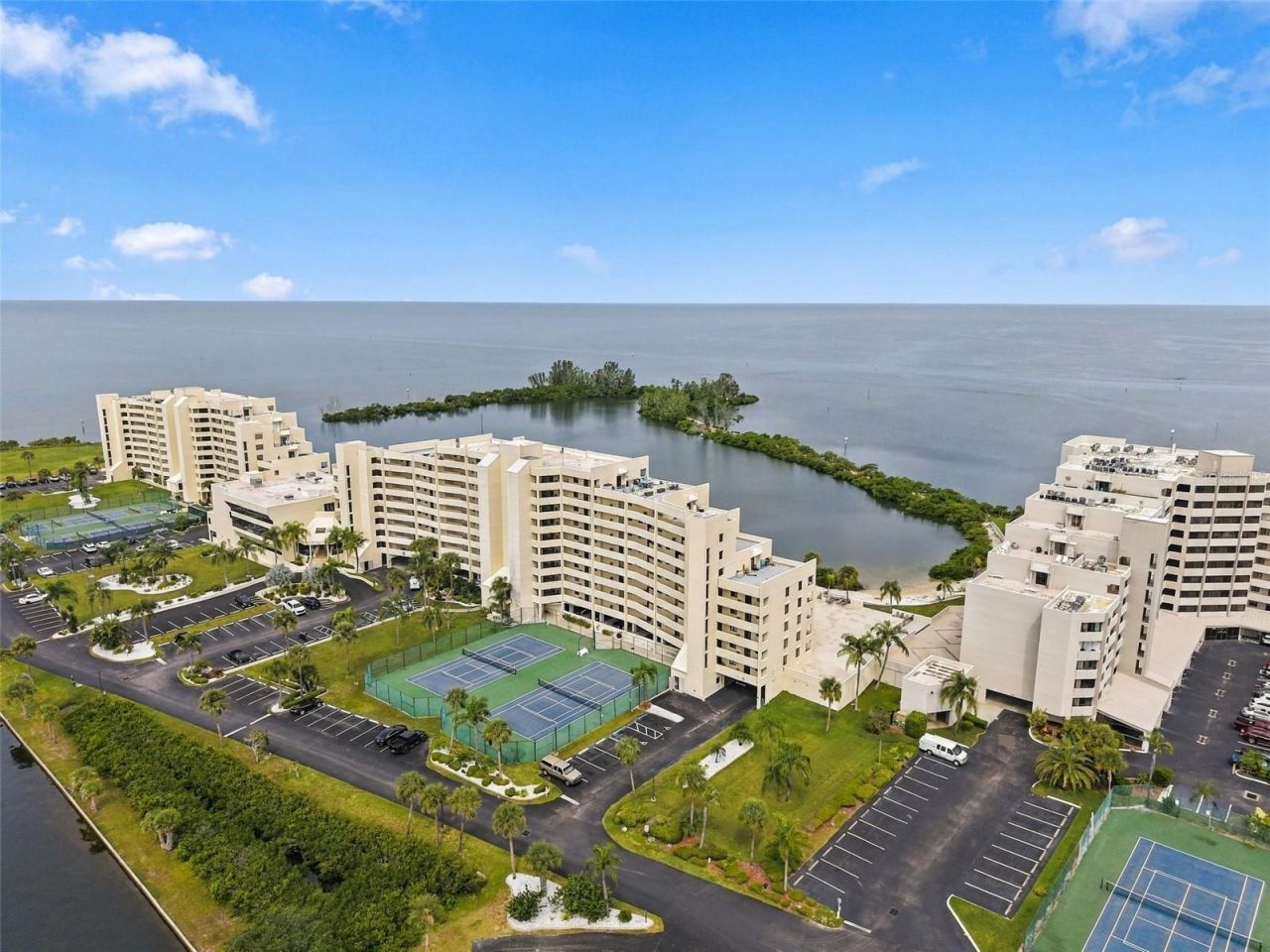 5915 Sea Ranch Drive , Unit 409, Hudson, FL 34667 Photo