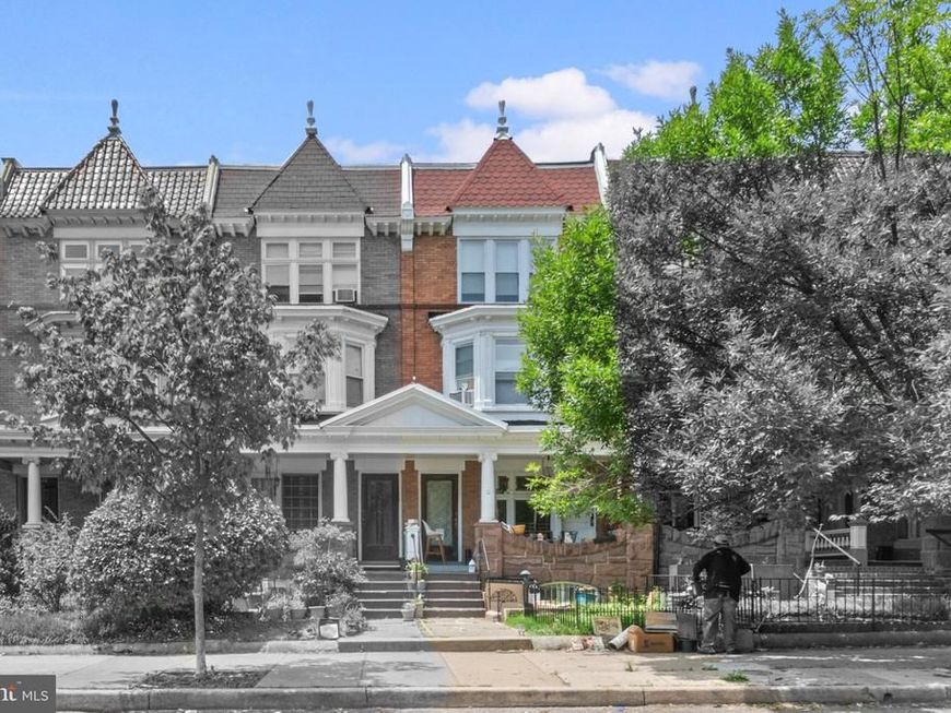 2704 N Calvert Street, Baltimore, MD 21218 Main Photo