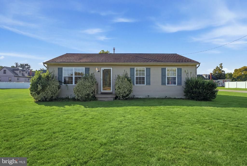 9 S Norman Avenue, Penns Grove, NJ 08069 Main Photo