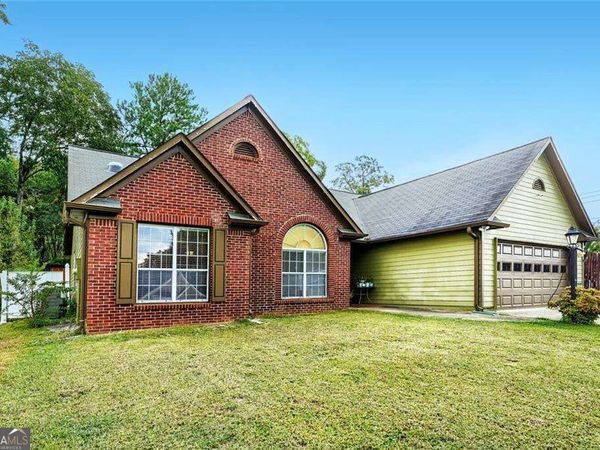 605 Sterling Oaks Drive, Lilburn, GA 30047