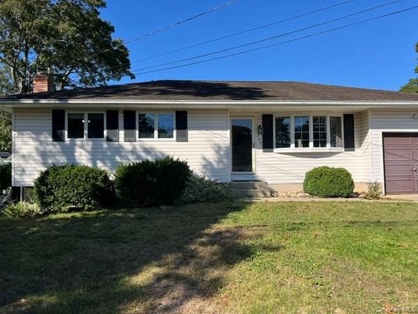 226 Estelle Avenue , Holbrook, NY 11741