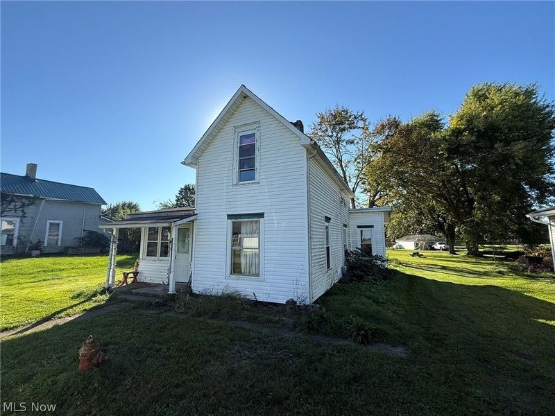 22203 Main Street, West Lafayette, OH 43845 Photo 13