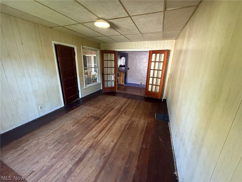 22203 Main Street, West Lafayette, OH 43845 Photo 3