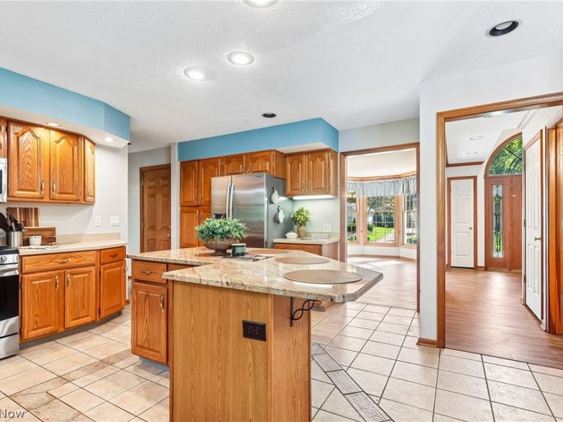1981 Fairway Drive, Uniontown, OH 44685 Photo 14