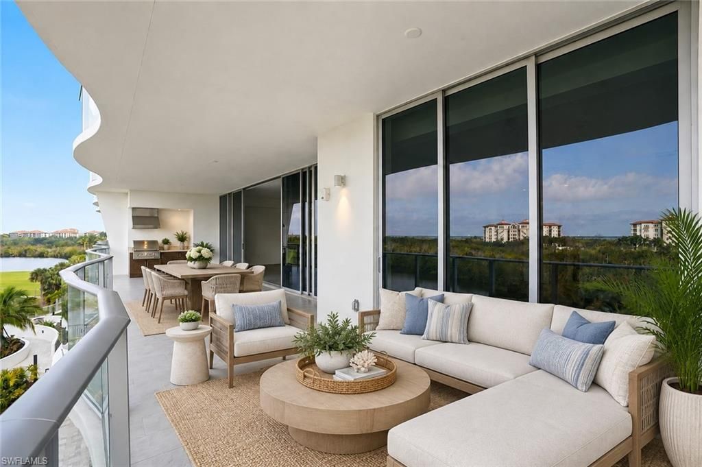 4810 Pelican Colony, Unit 403, Bonita Springs, FL 34134 Photo