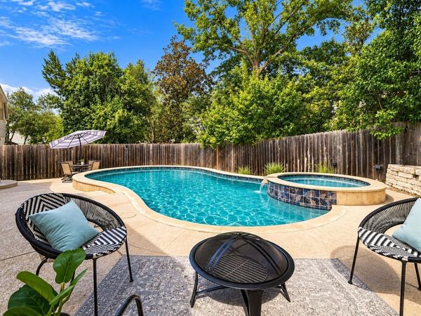 3135 Burks LN, Austin, TX 78732