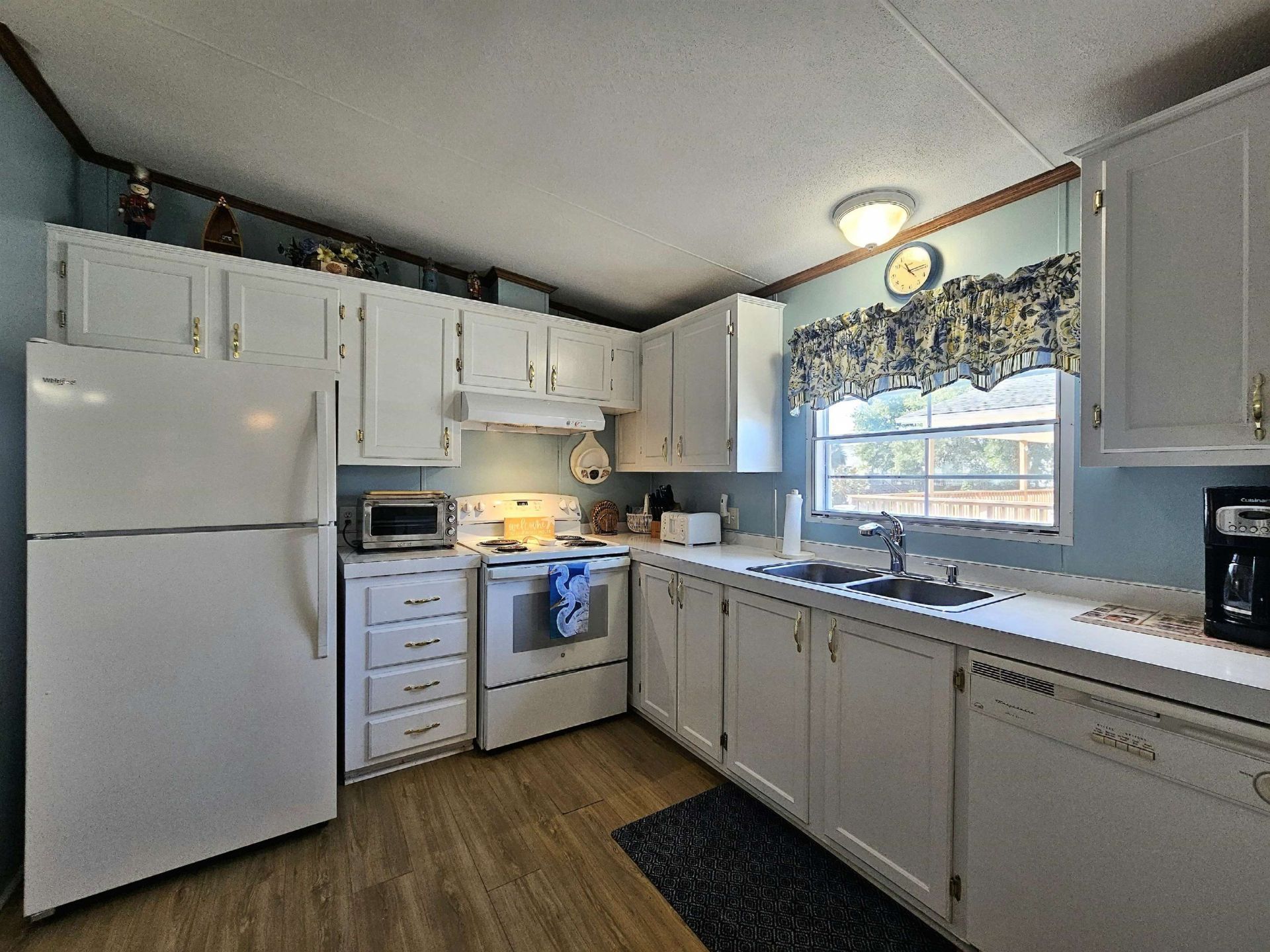 1615 Mason Circle  Photo 12