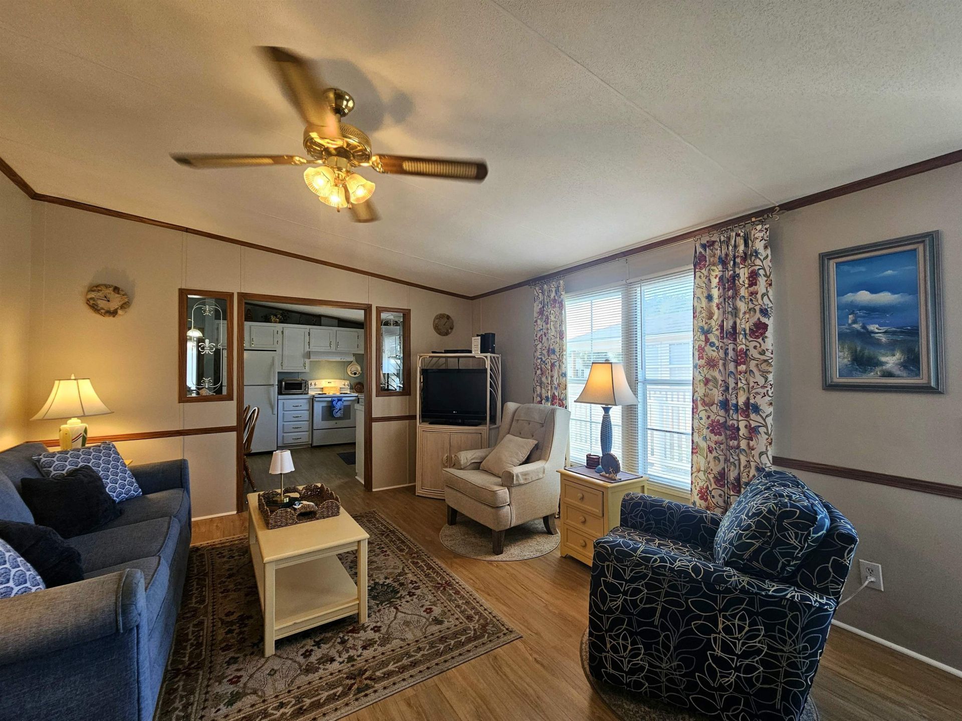 1615 Mason Circle  Photo 6