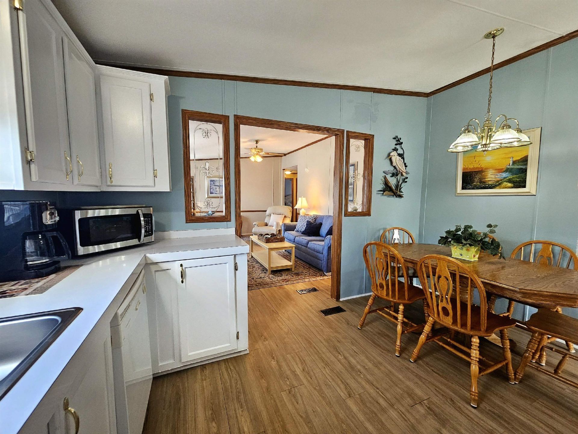 1615 Mason Circle  Photo 9